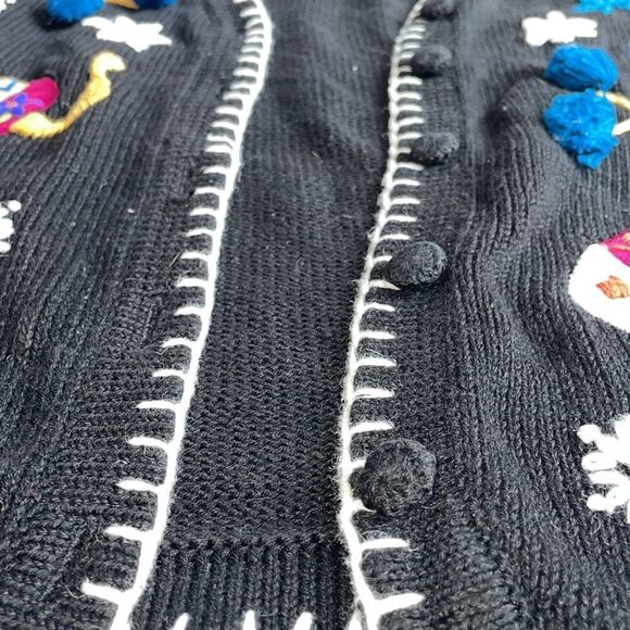 B P Design Black Knit Crochet Christmas Sweater Vest L/G mittens snowflakes - Picture 2 of 11